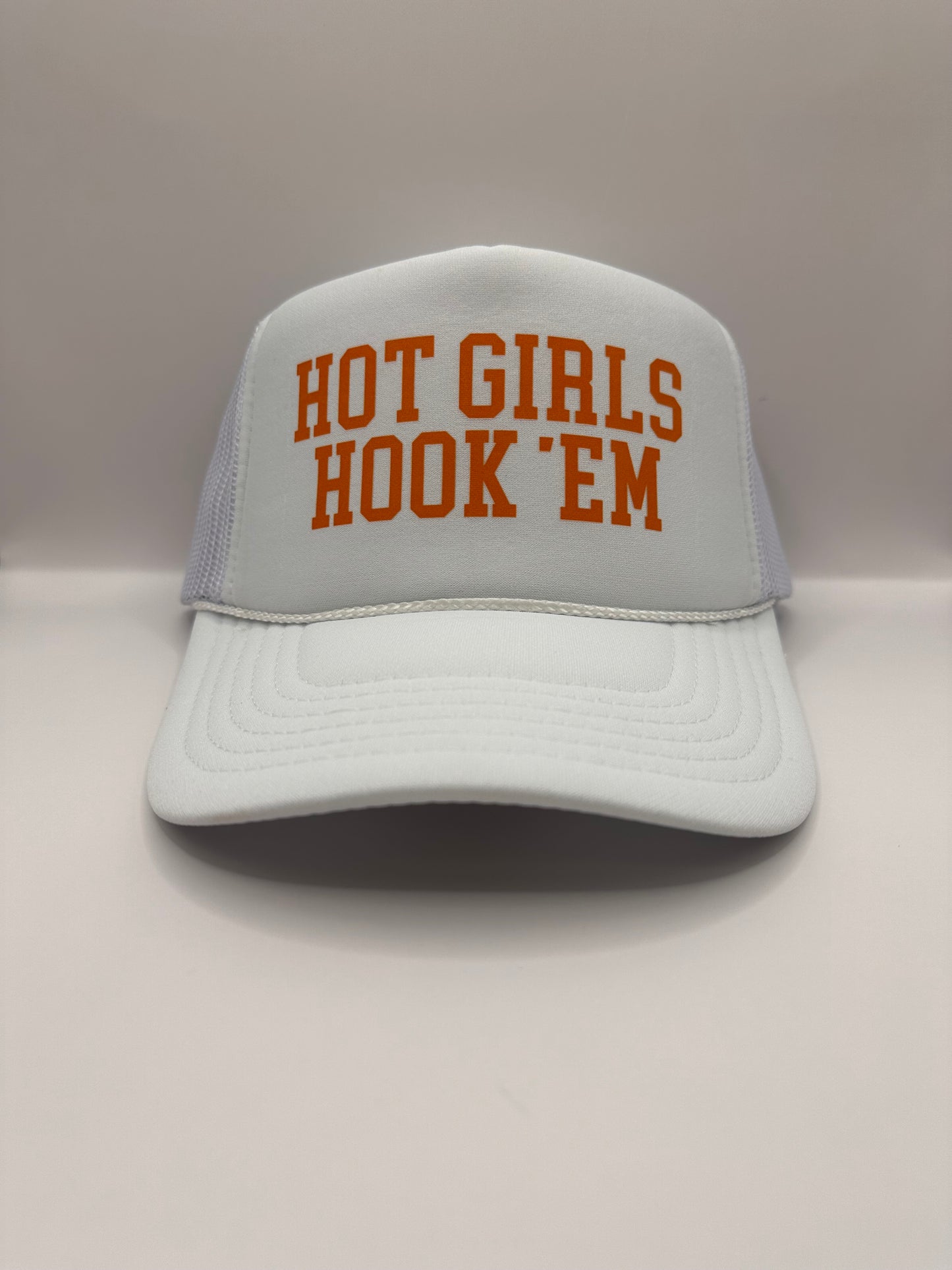 hot girls hook ‘em